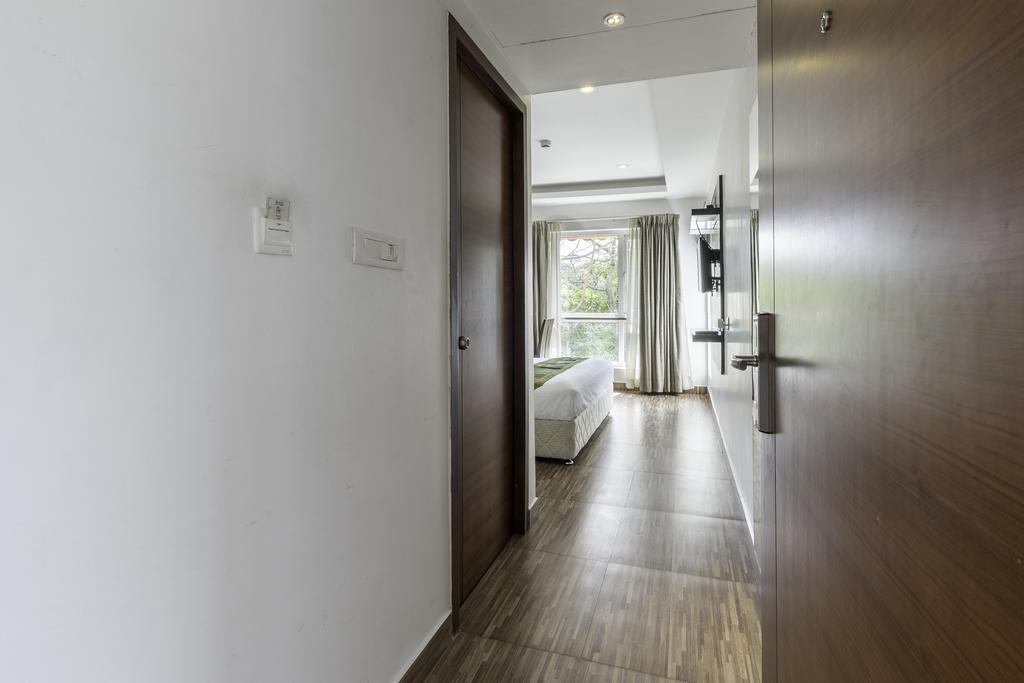 Treebo Trend J's Five Two Boutique Hotel 3*
