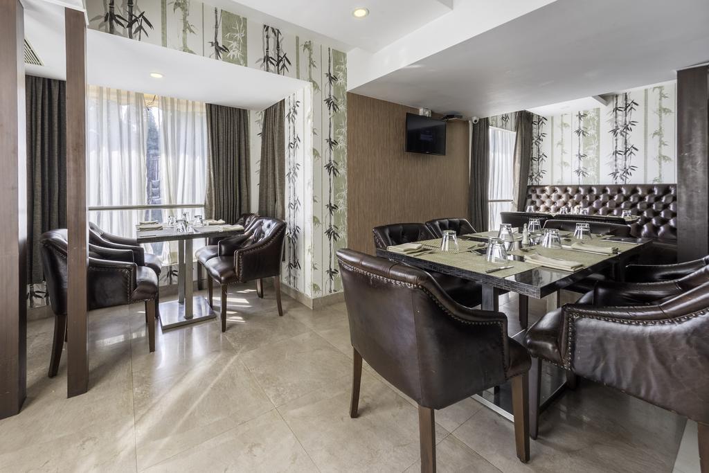 Treebo Trend J's Five Two Boutique Hotel 3*