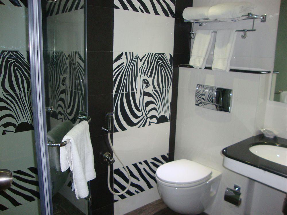 Hotel Treebo Trend J's Five Two Boutique 3*