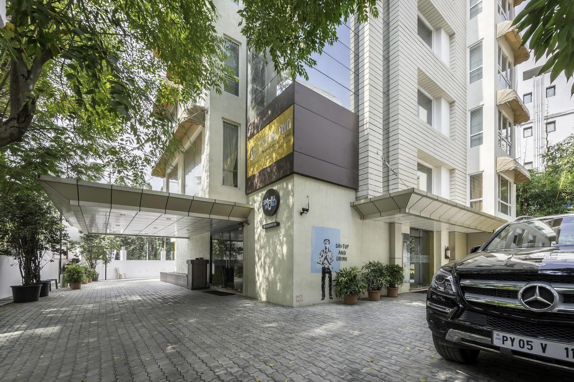 Treebo Trend J's Five Two Boutique 3* Chennai